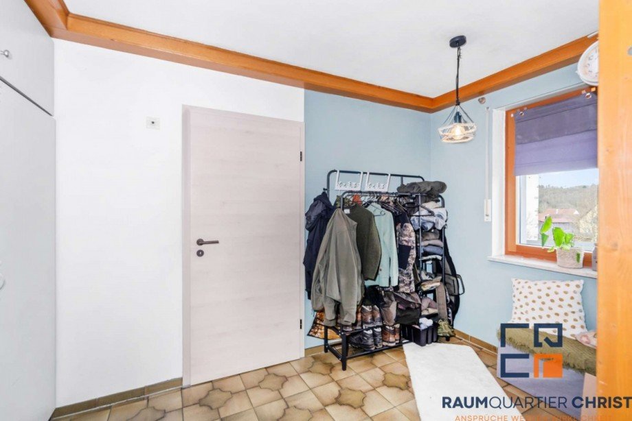 Gadarobe Zweifamilienhaus Krummennaab