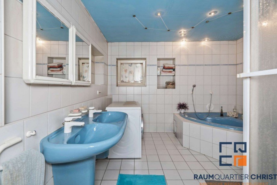 1. OG Badezimmer Wohn- / Gesch�ftshaus Kemnath