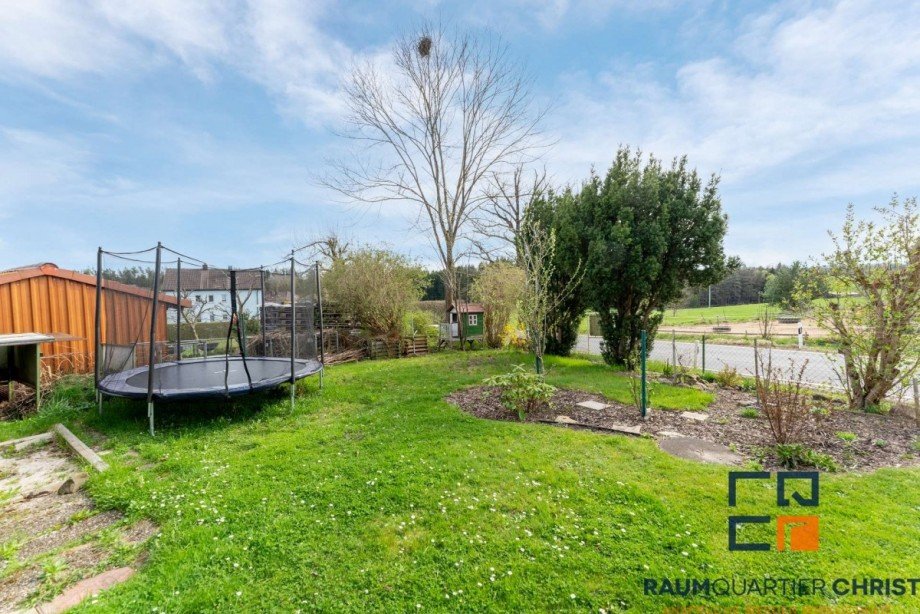 Garten Zweifamilienhaus Krummennaab