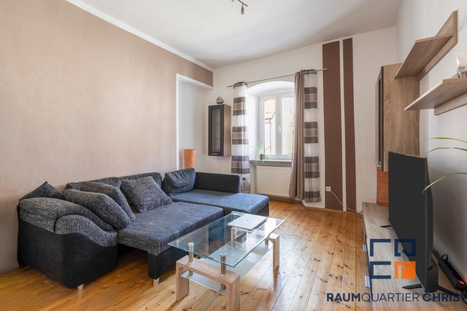 Wohnzimmer Wohnung 2 Mehrfamilienhaus Erbendorf