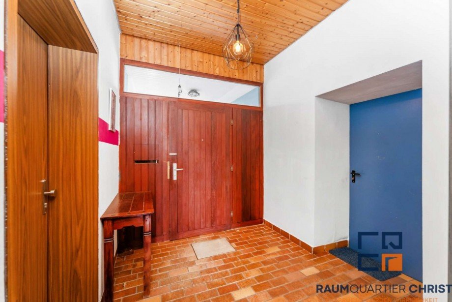 Eingangsbereich Wohnung 1 Zweifamilienhaus Krummennaab