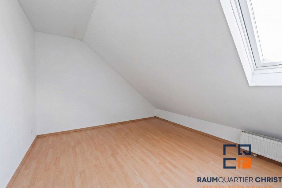 Dachzimmer Reihenmittelhaus Krummennaab