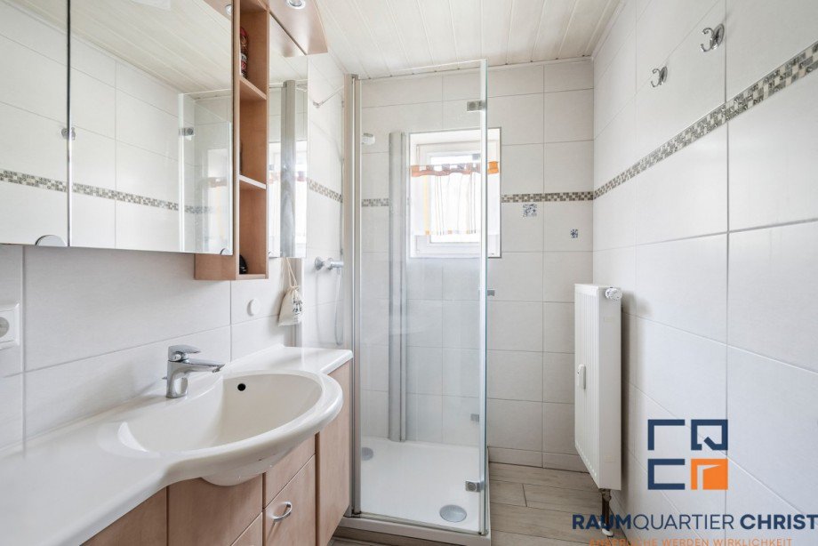 Badezimmer EG Zweifamilienhaus Wiesau