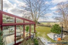Ausblick Garten VERMIETET Souterrainwohnung mit Wintergarten & Gartenzugang in Kulmain