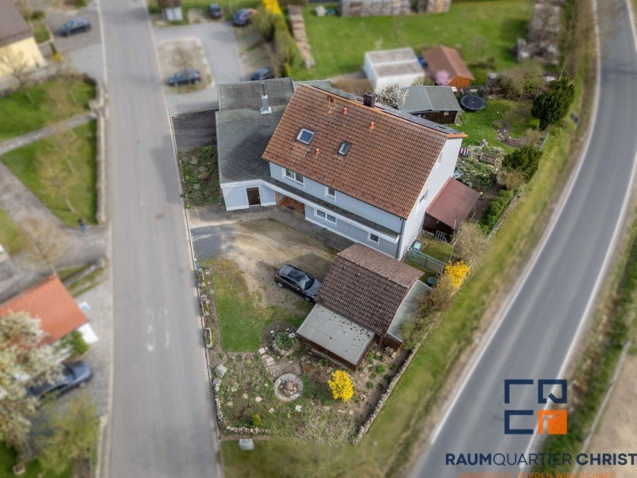 Luftaufnahme Zweifamilienhaus Krummennaab