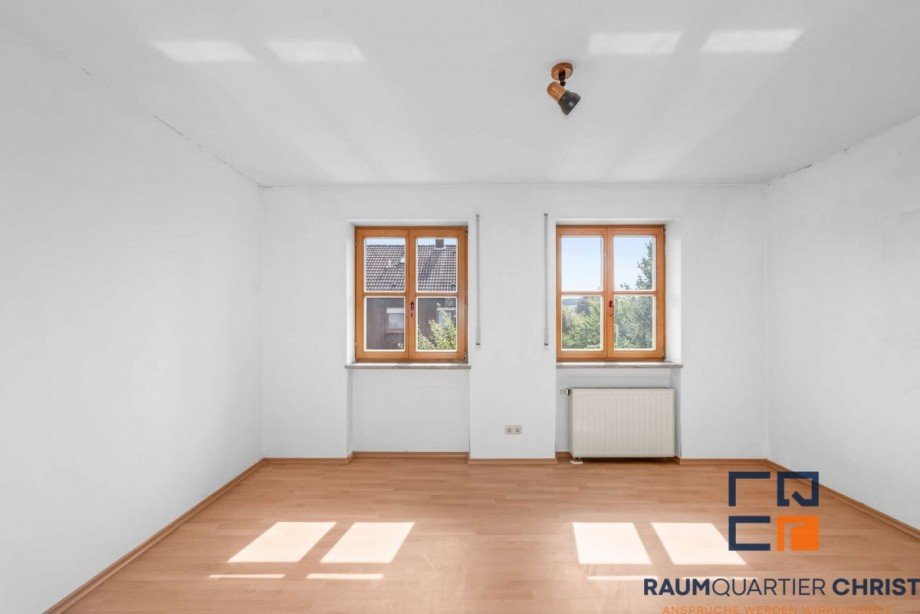Zimmer 2 Reihenendhaus Krummennaab
