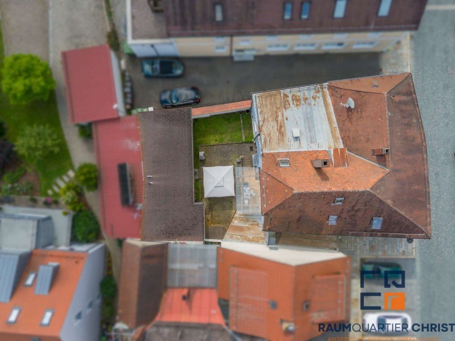 Drohnenansicht Wohn- / Gesch�ftshaus Kemnath