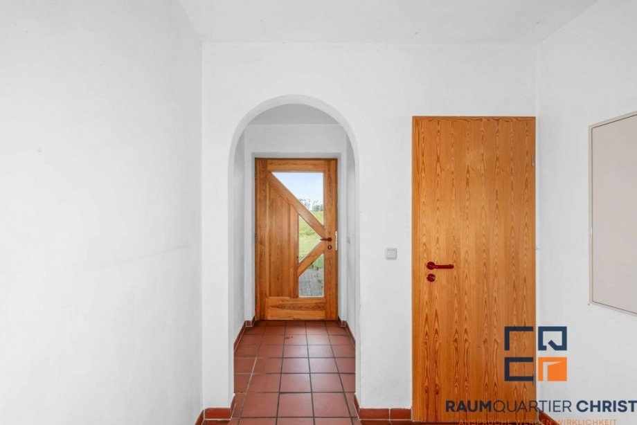 Eingangsbereich Reihenendhaus Krummennaab