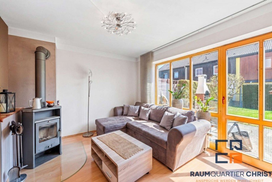 Wohnzimmer Reihenmittelhaus Krummennaab