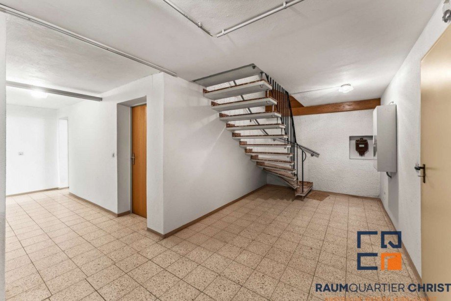 Kellerflur Zweifamilienhaus Weiherhammer