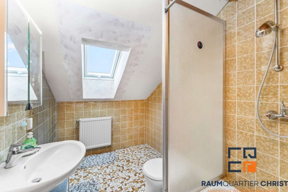 Badezimmer Zweifamilienhaus Krummennaab