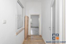 Flur 2 *VERKAUFT*Mehrfamilienhaus in zentraler Lage mit 4 Einheiten und �ber 200 qm Wohnfl�che