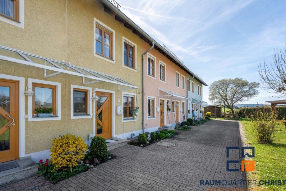 Au�enansicht Reihenmittelhaus Krummennaab