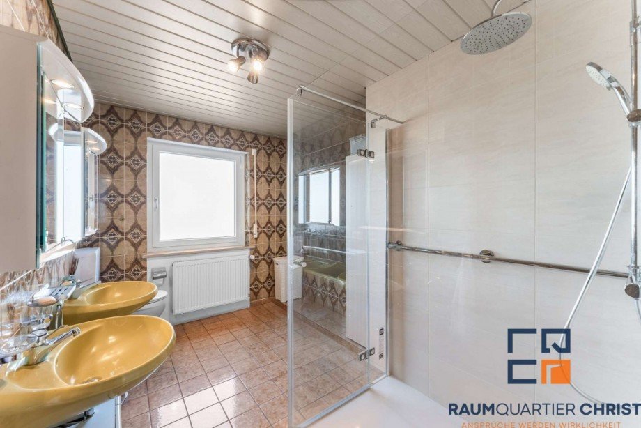 Badezimmer Zweifamilienhaus Weiherhammer